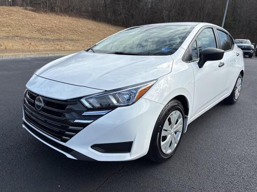 2024 Nissan Versa 1.6 S