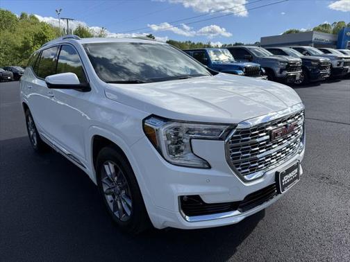 2023 GMC Terrain Denali
