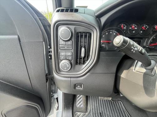 2025 Chevrolet Silverado 2500 Custom
