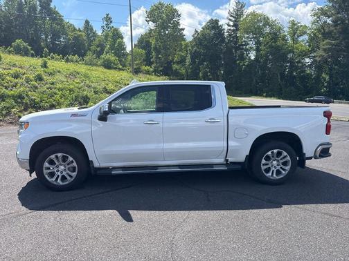 Summit White 2022 Chevrolet Silverado 1500 LTZ