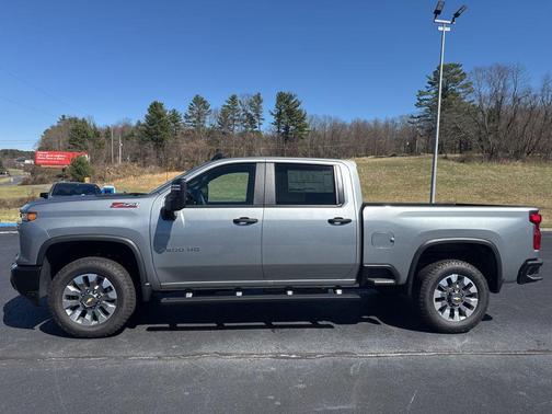2026 Chevrolet Silverado 2500 Custom