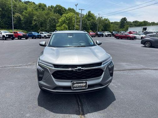 Gray 2026 Chevrolet Trax LT