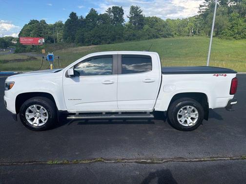 Summit White 2018 Chevrolet Colorado LT