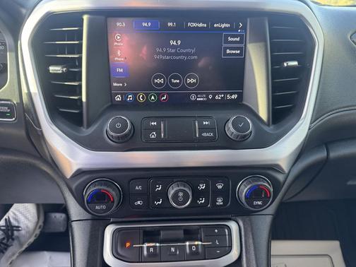 2023 GMC Acadia AWD SLT