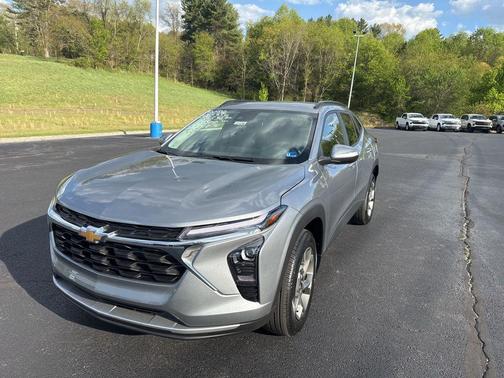 Gray 2026 Chevrolet Trax LT