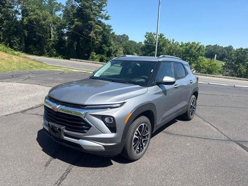 Sterling Gray Metallic 2025 Chevrolet Trailblazer LT