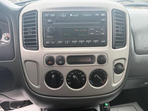 2006 Ford Escape Base