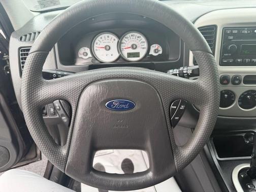 2006 Ford Escape Base