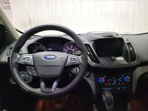 Agate Black Metallic 2019 Ford Escape SE
