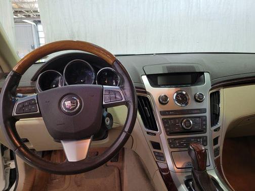 White Diamond Clearcoat 2013 Cadillac CTS Luxury