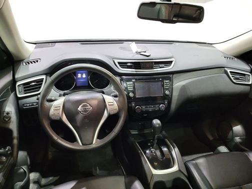 Moonlight White 2015 Nissan Rogue SL