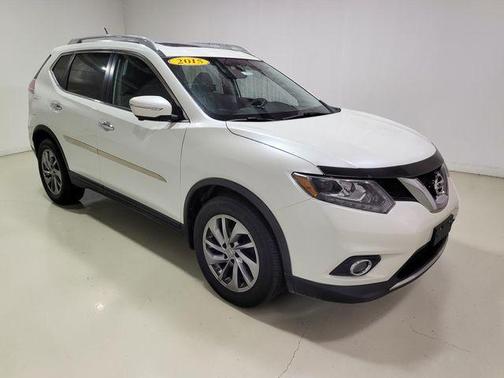 Moonlight White 2015 Nissan Rogue SL
