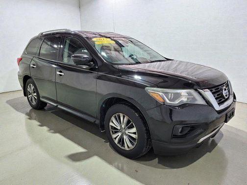 2017 Nissan Pathfinder SL