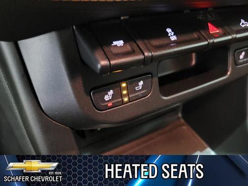 Summit White 2022 GMC Canyon AT4 w/Cloth