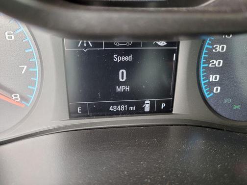 Summit White 2022 GMC Canyon AT4 w/Cloth