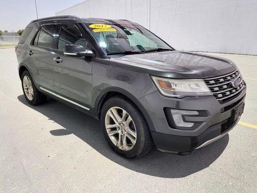 Magnetic Metallic 2017 Ford Explorer XLT