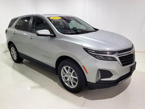 Silver Ice Metallic 2022 Chevrolet Equinox 2LT