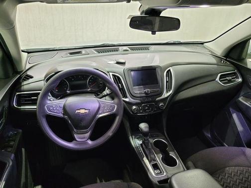 Silver Ice Metallic 2022 Chevrolet Equinox 2LT