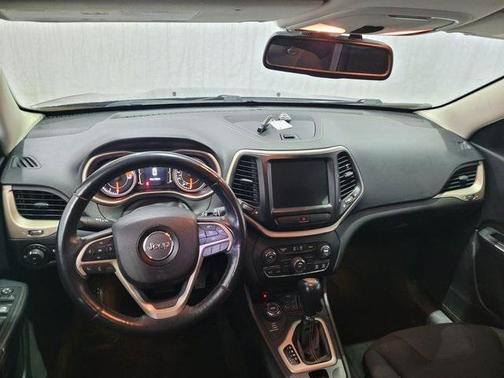 2016 Jeep Cherokee Altitude