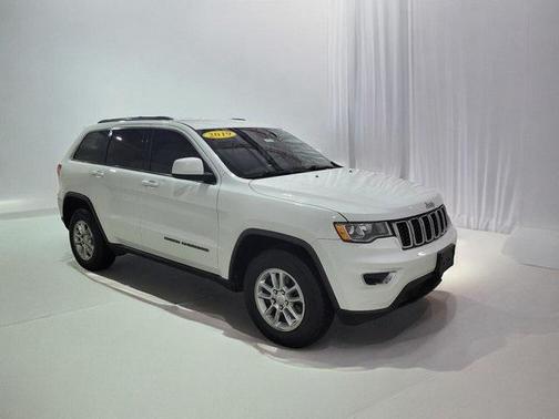 2019 Jeep Grand Cherokee Laredo E