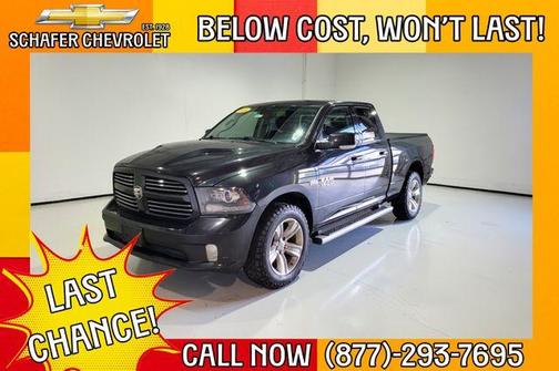 Brilliant Black Crystal Pearlcoat 2016 RAM 1500 Sport