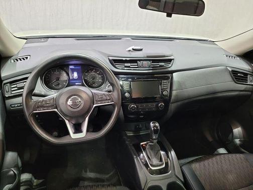 Glacier White 2019 Nissan Rogue