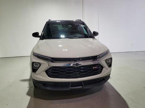 White Sand 2026 Chevrolet Trailblazer RS