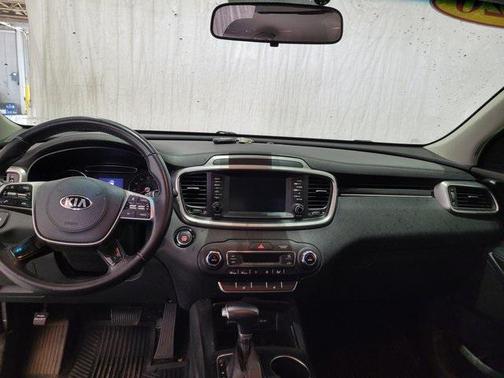 2020 Kia Sorento S