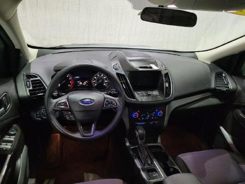 Agate Black Metallic 2019 Ford Escape SE