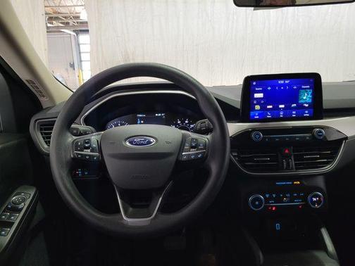 Desert Gold Metallic 2020 Ford Escape SE