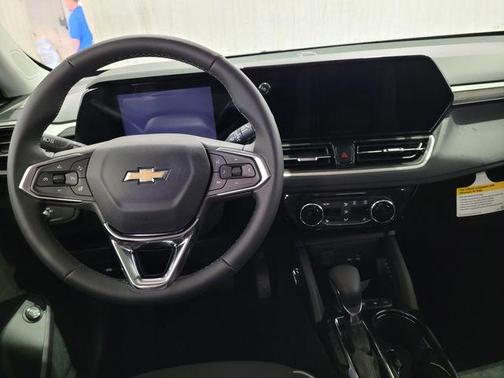 Green 2026 Chevrolet Trailblazer LT