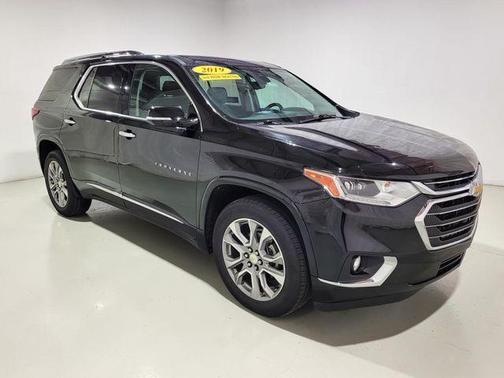 Mosaic Black Metallic 2019 Chevrolet Traverse Premier