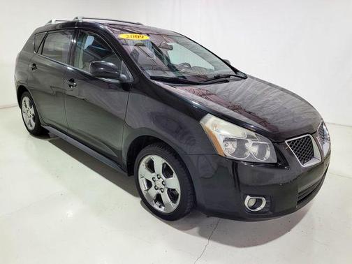 Jet Black Metallic 2009 Pontiac Vibe Base