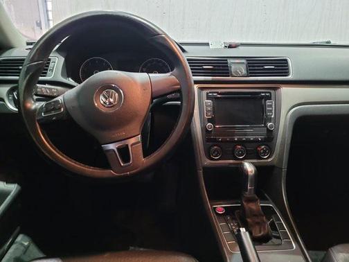 2015 Volkswagen Passat 1.8T Limited Edition