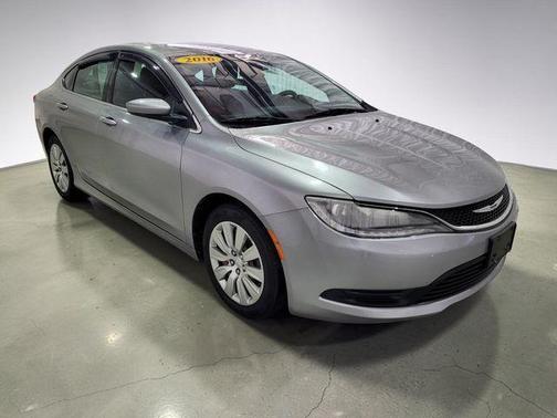 Billet Silver Metallic Clearcoat 2016 Chrysler 200 LX