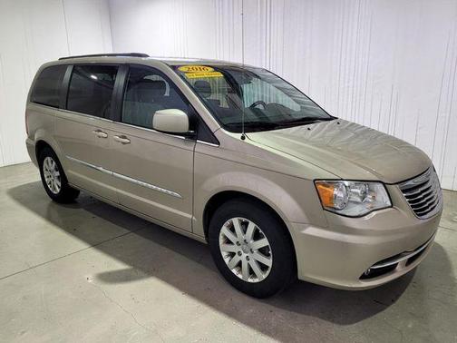 Cashmere / Sandstone Pearlcoat 2016 Chrysler Town & Country Touring