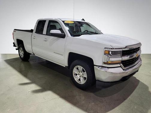 Summit White 2018 Chevrolet Silverado 1500 LT