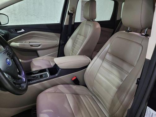 Black Metallic 2019 Ford Escape SEL
