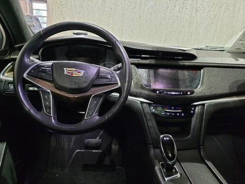 2017 Cadillac XT5 Platinum