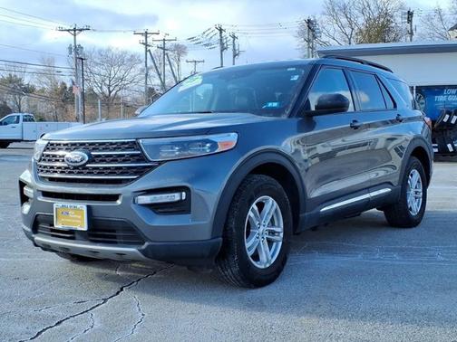CARBONIZED GRAY METALLIC 2023 Ford Explorer XLT