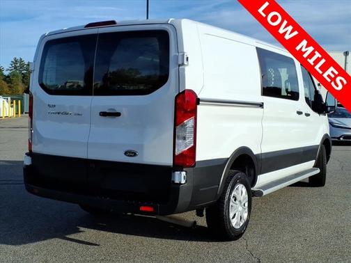 2023 Ford Transit-250 BASE