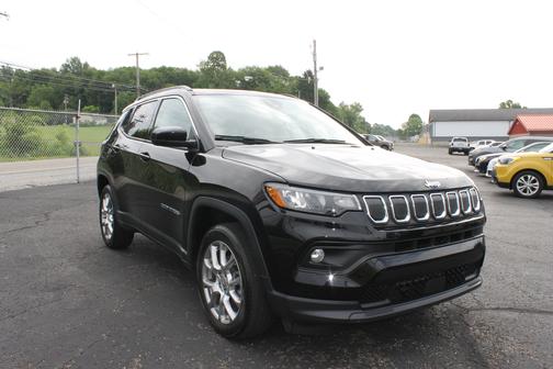 2022 Jeep Compass Latitude Lux