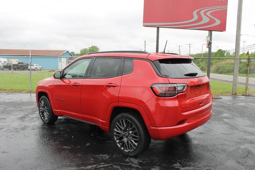 Red 2022 Jeep Compass (RED) Edition