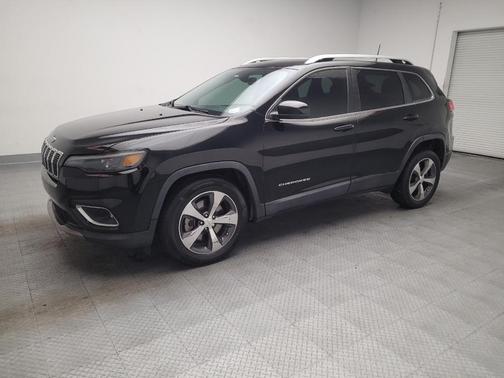 Diamond Black Crystal Pearlcoat 2019 Jeep Cherokee Limited