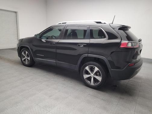 Diamond Black Crystal Pearlcoat 2019 Jeep Cherokee Limited