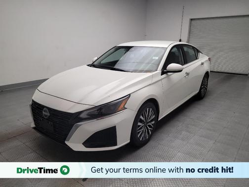 Pearl White Tricoat 2023 Nissan Altima 2.5 SV