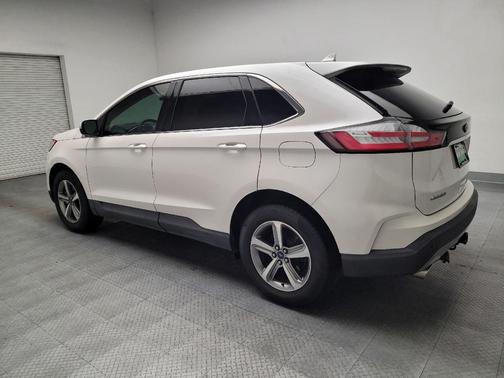 White Platinum Metallic Tri-Coat 2019 Ford Edge SEL