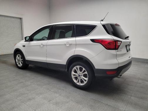 White 2019 Ford Escape SE