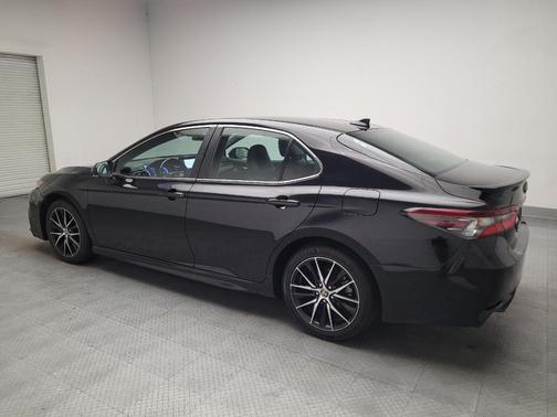 Midnight Black Metallic 2022 Toyota Camry SE