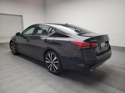 2021 Nissan Altima SR FWD